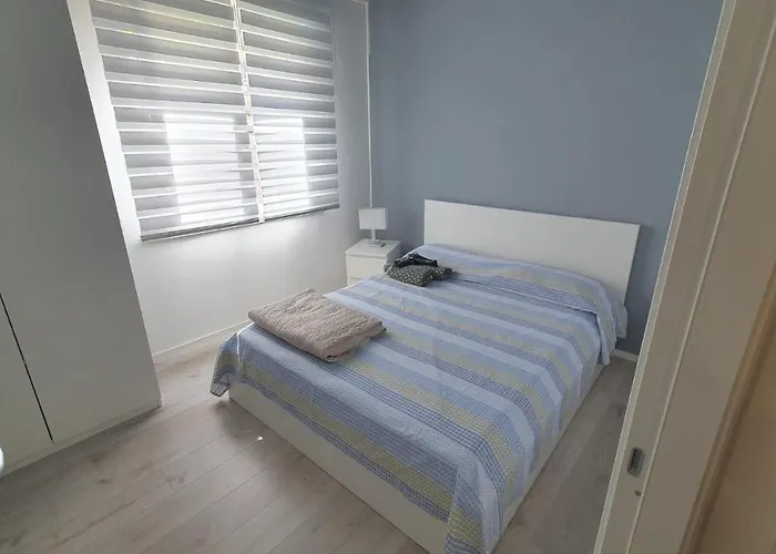 Lägenhet Carloalberto23- Rooms By Homes In Ancona