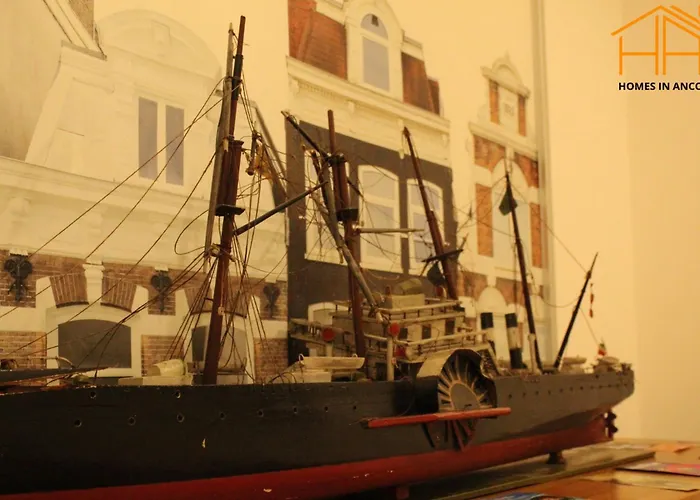 Lägenhet Carloalberto23- Rooms By Homes In Ancona *