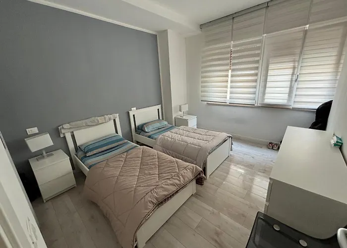 Carloalberto23- Rooms By Homes In Ancona