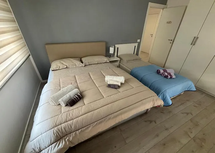 Lägenhet Carloalberto23- Rooms By Homes In Ancona