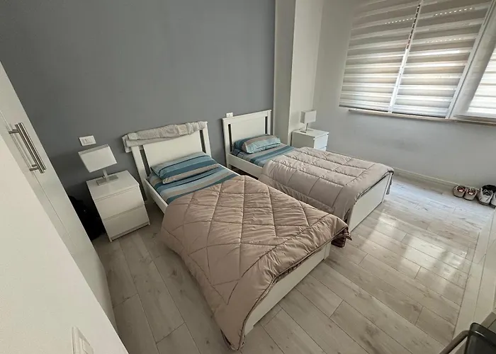 Carloalberto23- Rooms By Homes In Ancona Lägenhet *