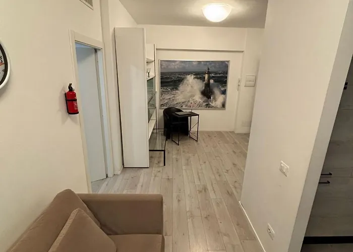 Carloalberto23- Rooms By Homes In Ancona Lägenhet