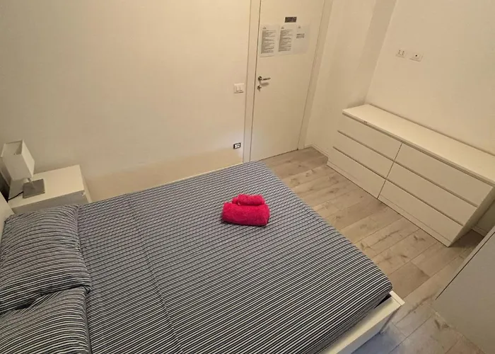 Carloalberto23- Rooms By Homes In Ancona * Ancona