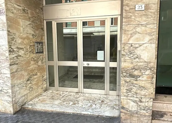 Lägenhet Carloalberto23- Rooms By Homes In Ancona