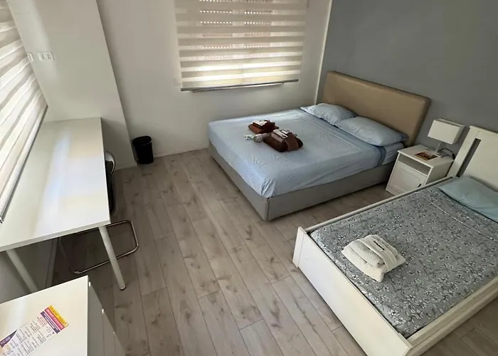 Carloalberto23- Rooms By Homes In Ancona Ancona