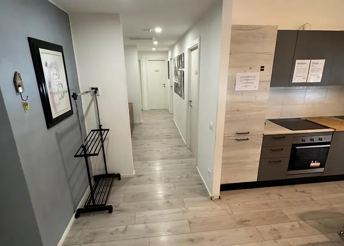 Lägenhet Carloalberto23- Rooms By Homes In Ancona