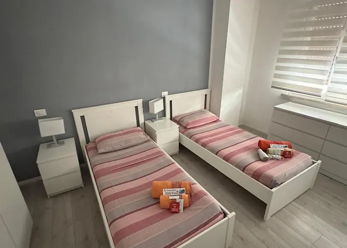 Carloalberto23- Rooms By Homes In Ancona *