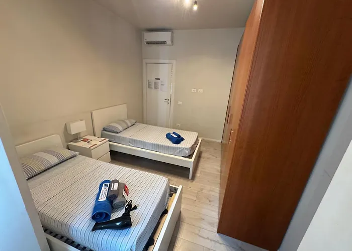 Carloalberto23- Rooms By Homes In Ancona *